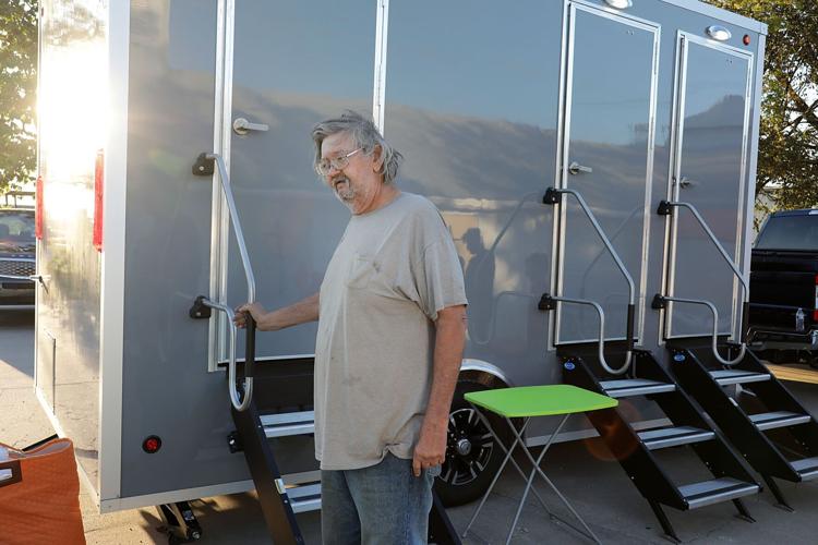 093021-tul-nws-mobileshowers-p8