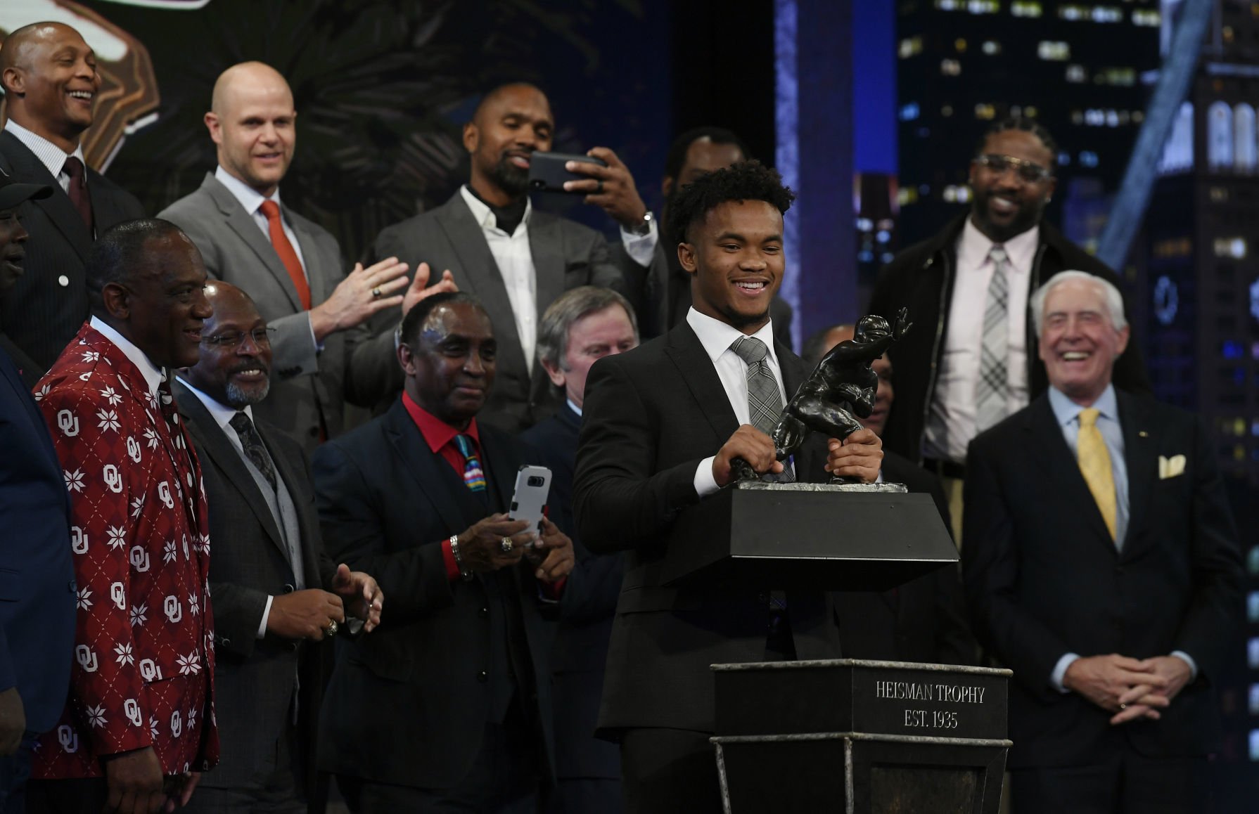 Heisman 2018: Kyler Murray Becomes Oklahoma's Seventh Heisman Trophy ...