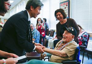 Korean War veterans receive peace medals in Claremore