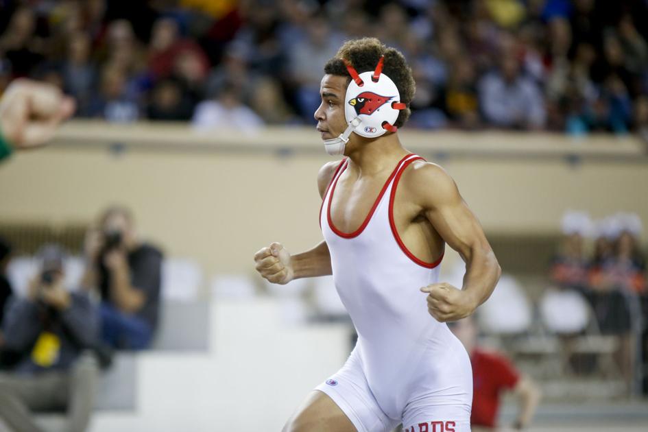 5A state wrestling Lawton MacArthur holds off Collinsville for team