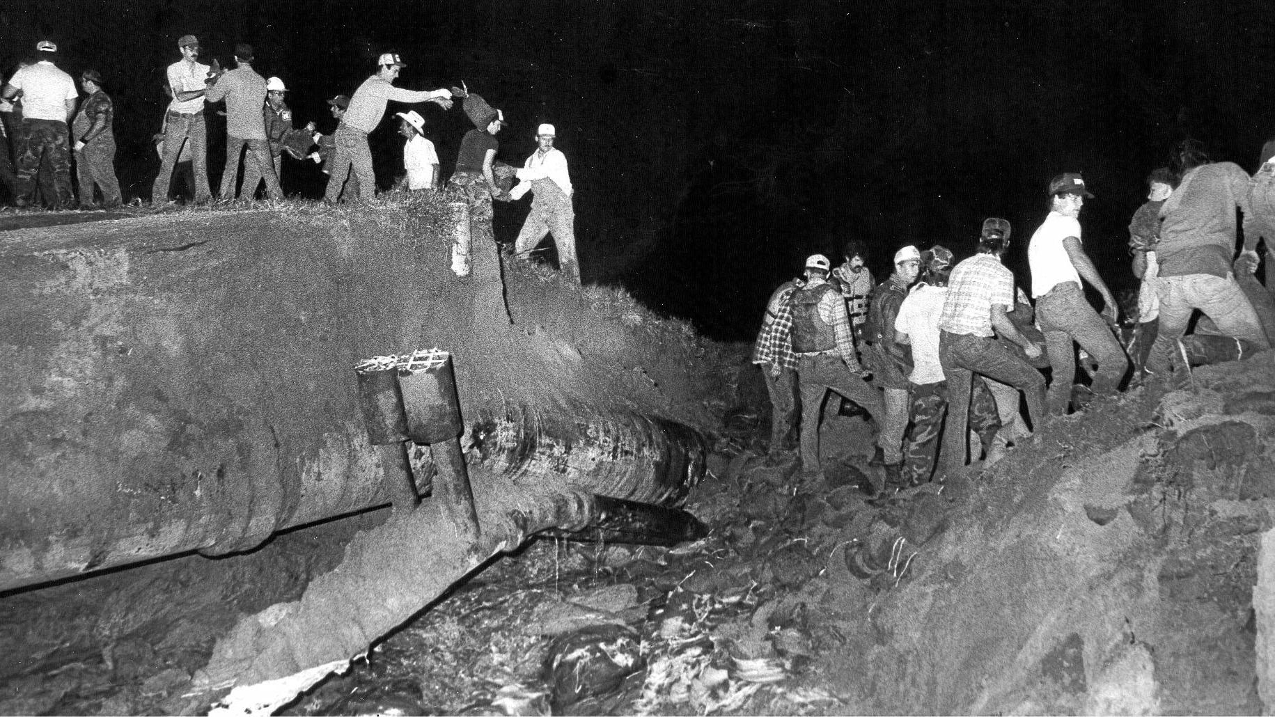 Throwback Tulsa Arkansas River Unleashed Fury In 86 Flood History Tulsaworld Com