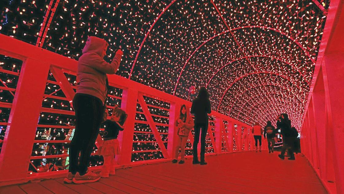 Pin by tulsapeople on we ️ tulsa Five to Find: Tulsa's best Christmas lights | Archive | tulsaworld.com