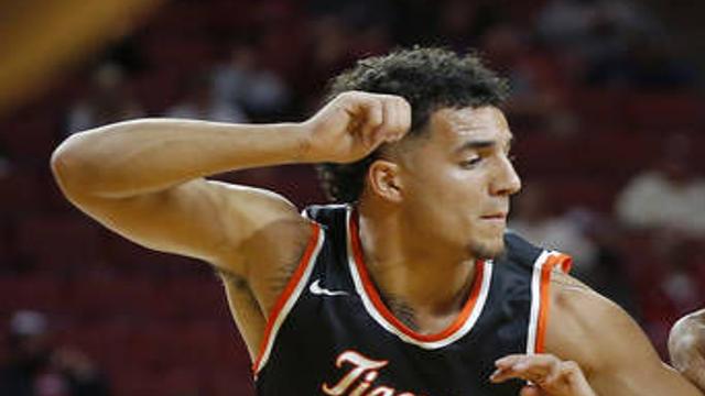 Ou Basketball Sooners Will Wear Alternate Uniforms In Pk80 Ou