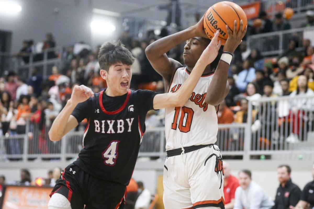 Basketball playoffs for 6A, 5A start this week