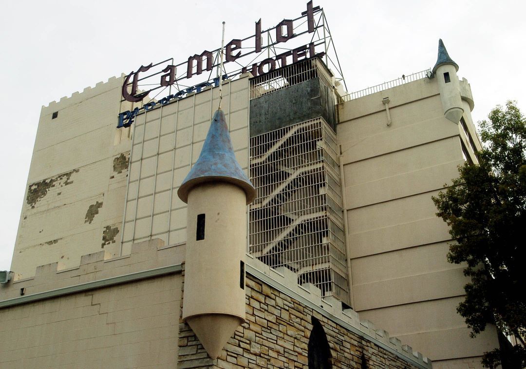 Throwback Tulsa gallery: Camelot Inn was a Tulsa showplace for decades ...