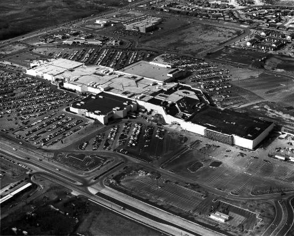 Throwback Tulsa: Tulsa s Woodland Hills Mall opened on Aug 4 in 1976