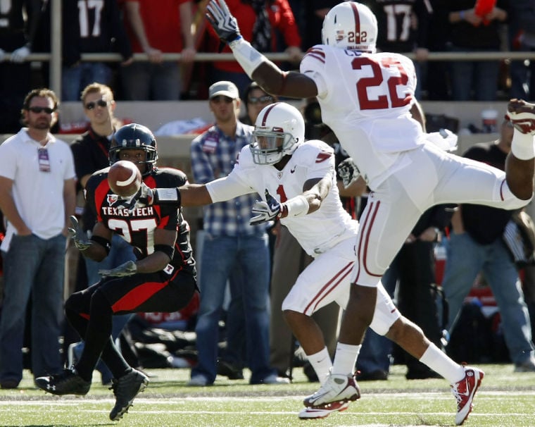 Sooner Tracker on X: In 2009, the #Sooners were one of the teams that  participated in the Nike Pro Combat program, that changed the college  football uniform game forever. OU wore these