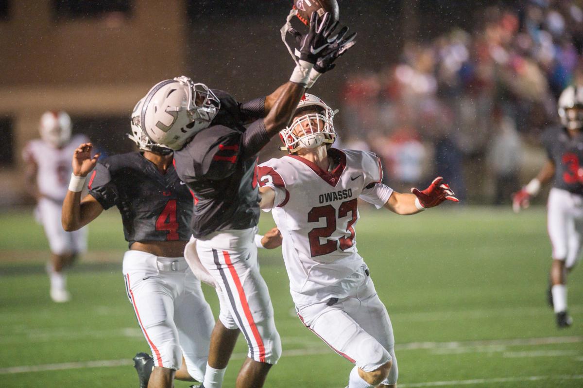 High Schools Week 4 No 3 Union Shuts Down No 4 Owasso 21 0 Ok Preps Extra Tulsaworld Com