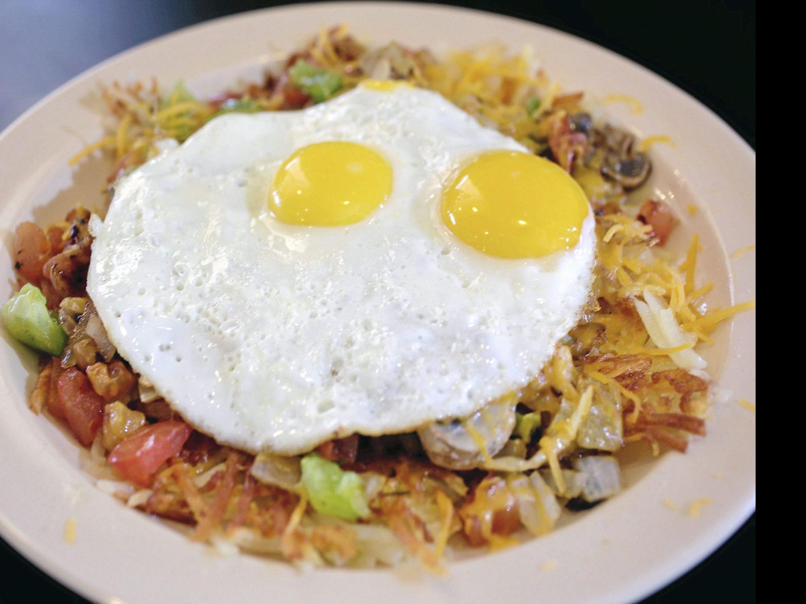 Review Silver Skillet Family Diner Checks All Boxes For Big American Cafe Food Cooking Tulsaworld Com