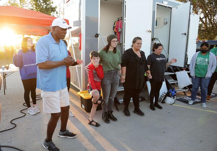 093021-tul-nws-mobileshowers-p13