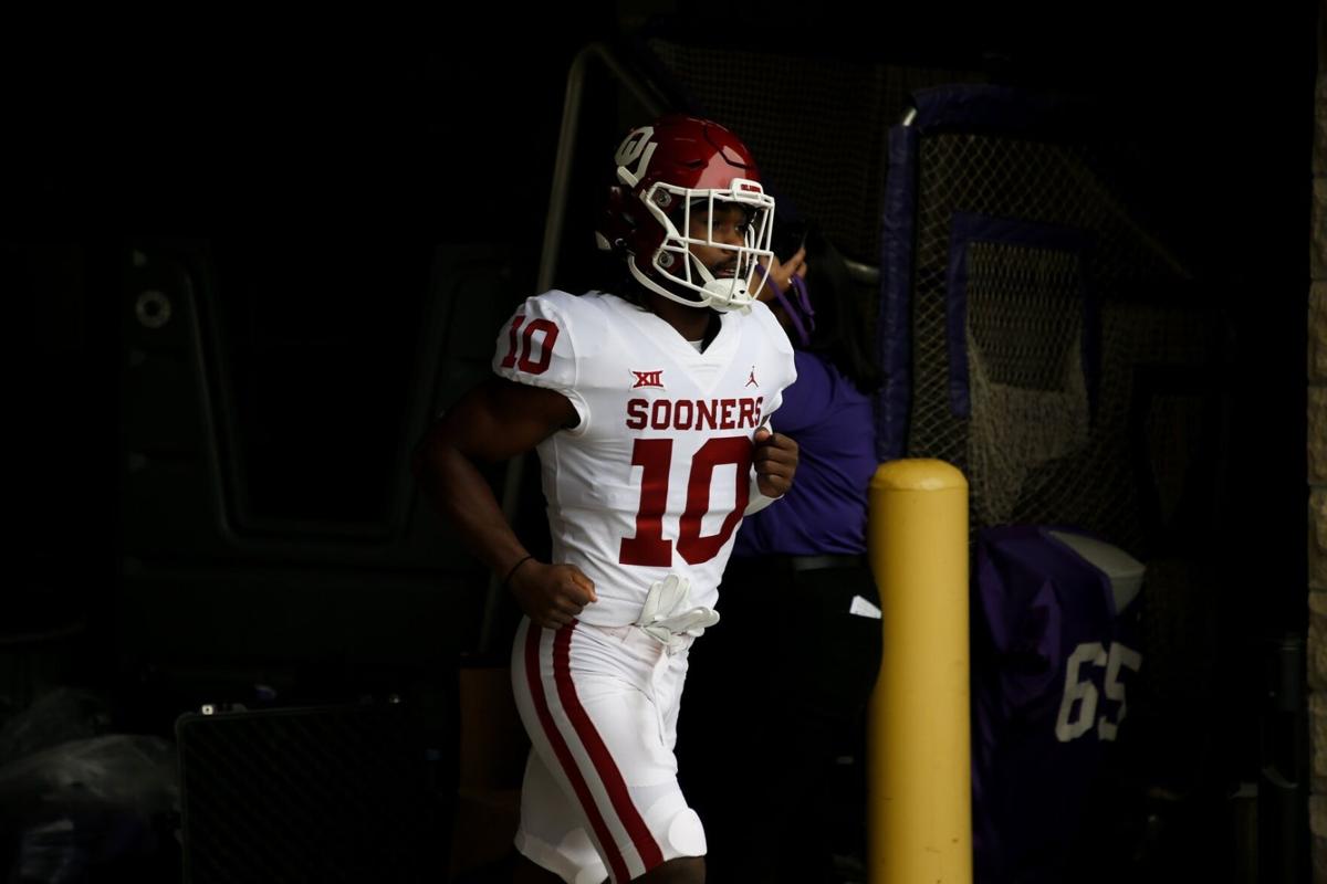 Pat fields running onto the field