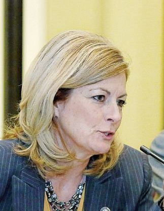 Bill to pay programs with successful alternatives to prison advances