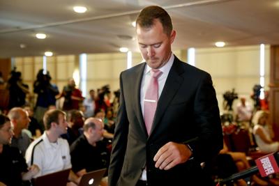 Ou Football Lincoln Riley Tom Herman Enter First Red River