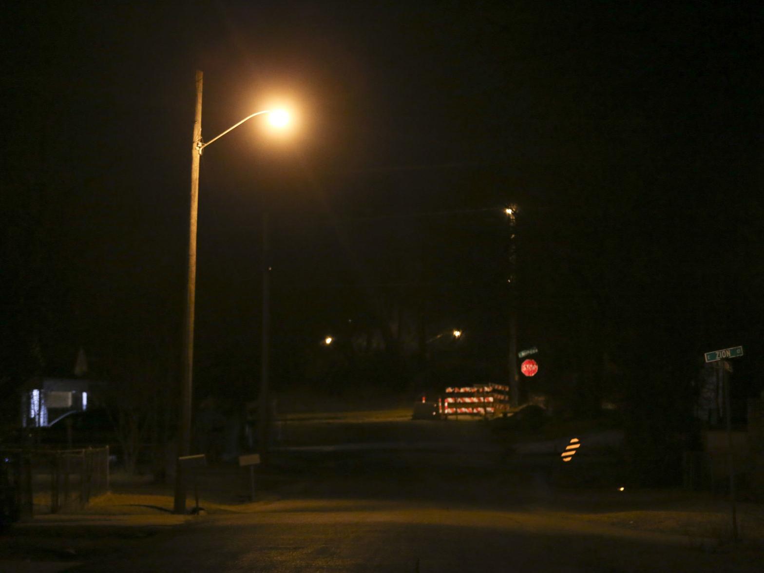Neighborhoods Will Get More Street Lights Under New City Program Politics Tulsaworld Com