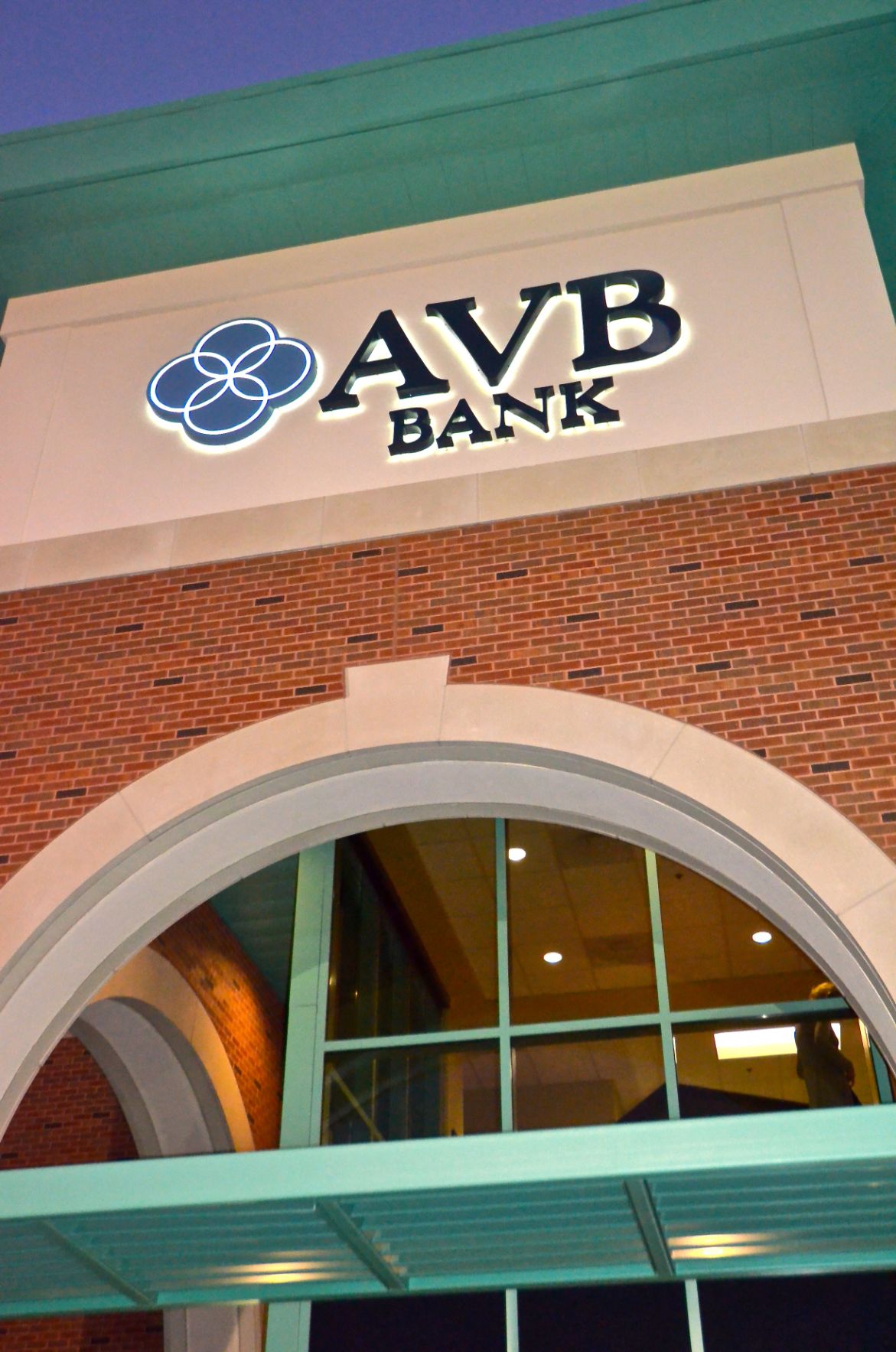 AVB Bank unveils new Rose District location | Communities ...