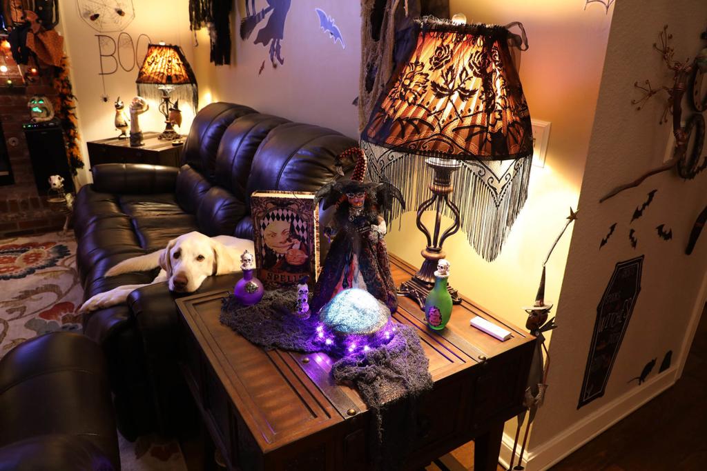 Couple Married On Halloween Decks Tulsa House In Over The Top