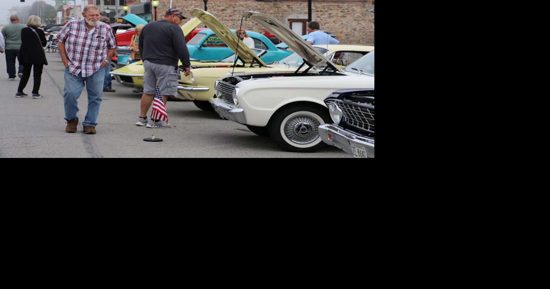 Gallery Scenes and winners from the 2020 Switching Gears Car Show