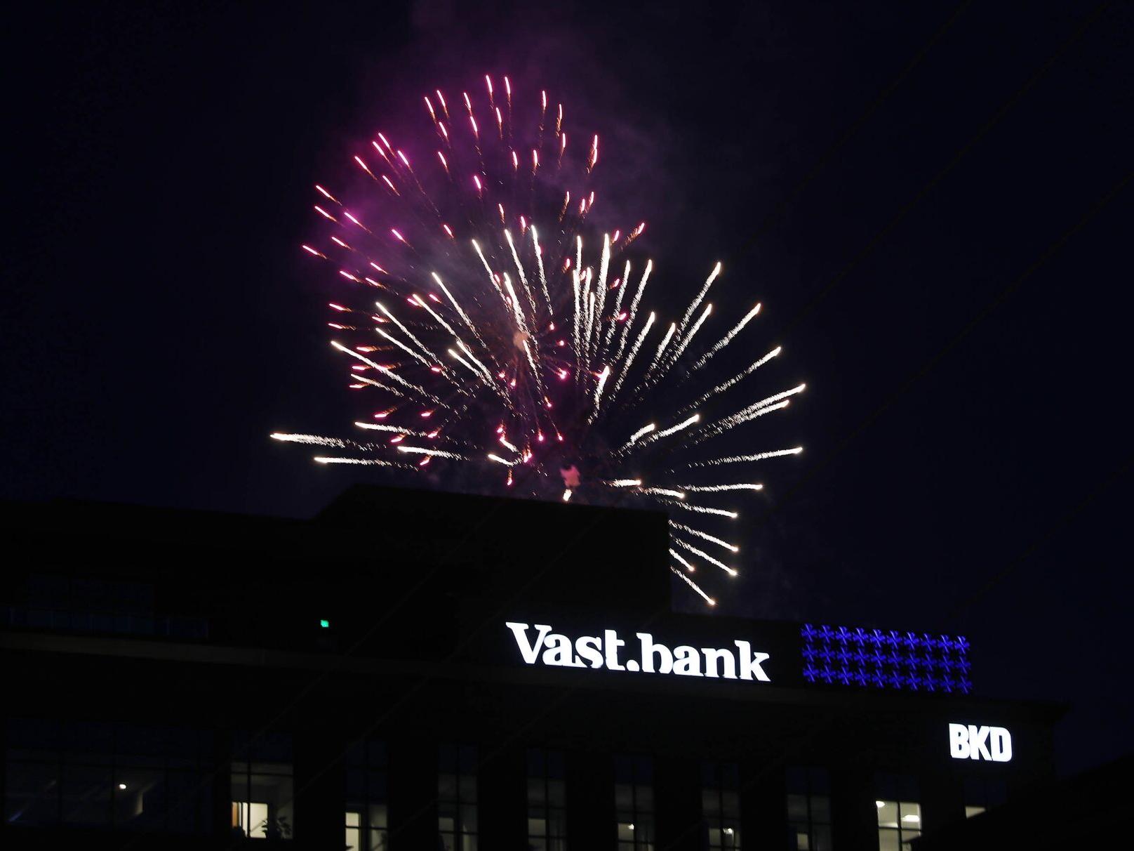 211 Helpline Tulsa Christmas 2021 Watch Now Cryptobanking Makes Tulsa Based Vast Into Nationally Noticed High Tech Firm Local Business News Tulsaworld Com 211 Helpline Tulsa Christmas 2021 Watch Now Cryptobanking Makes Tulsa Based Vast Into Nationally Noticed High Tech Firm Local Business News Tulsaworld Com