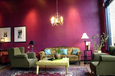 Table Talk Vintage 1740 Wine Bar To Hold Estate Sale Dining