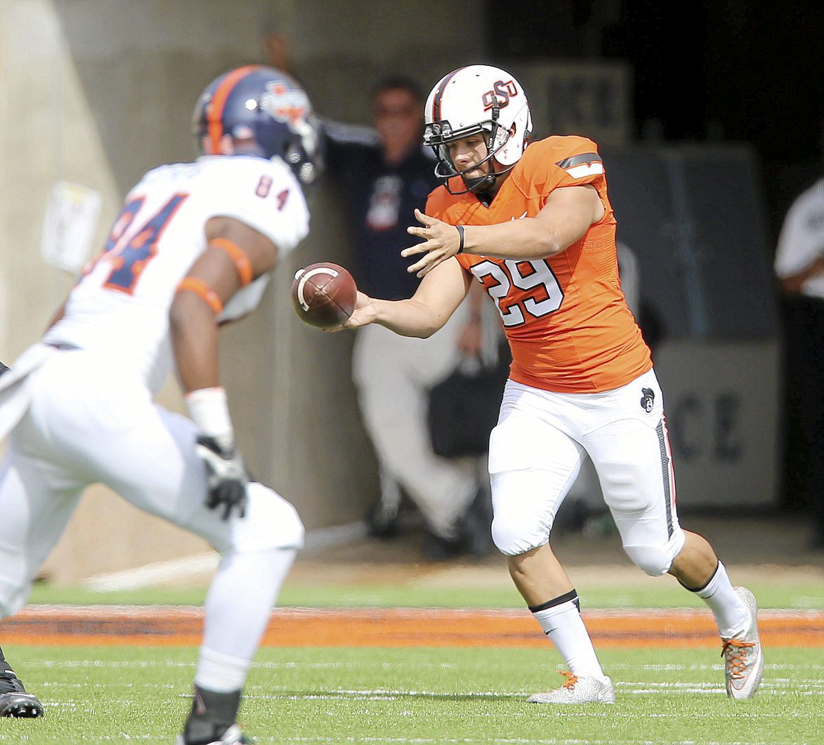 Oklahoma State P Zach Sinor Takes Heisman Campaign To New Heights