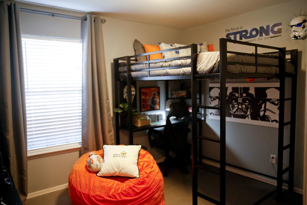 Room Awakens Star Wars Bedroom Unveiled For Owasso Teen With Cystic Fibrosis Lifestyles Tulsaworld Com