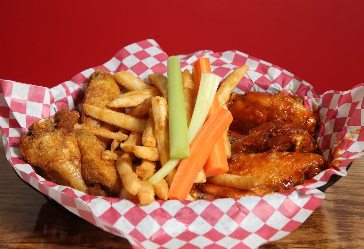 Mack's Wings off to flying start in north Tulsa Dining