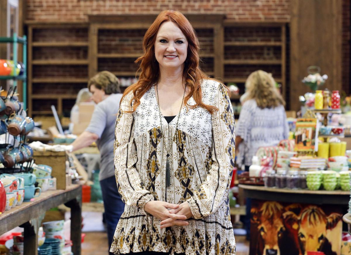 Ree Drummond Opens The Pioneer Woman Mercantile In Pawhuska Features 3802