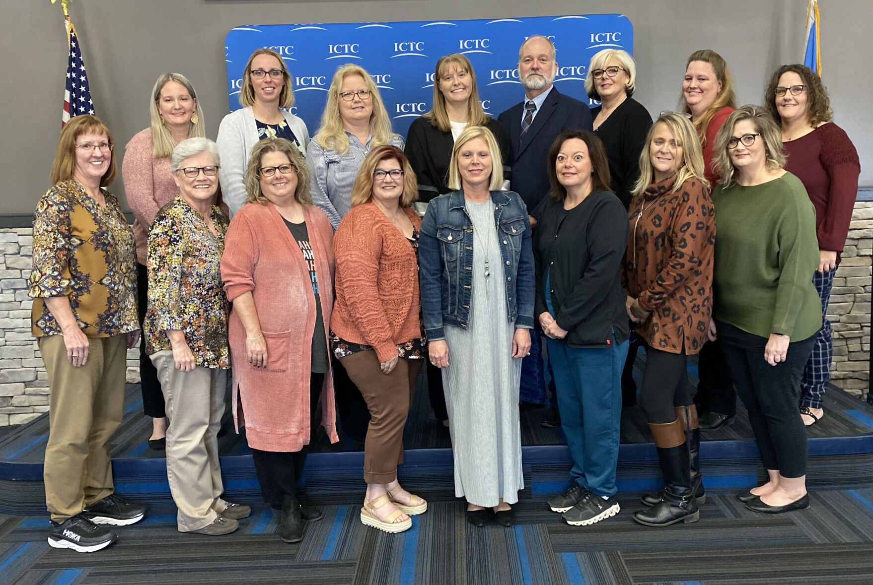 Discover 118+ ictc logo best camera.edu.vn