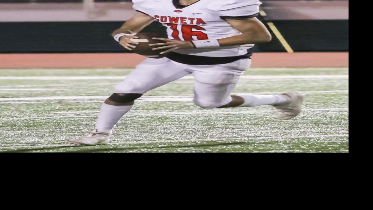 High school football Dewey Bulldoggers among five teams who are a