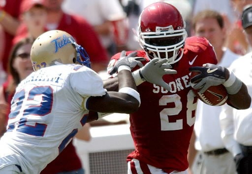 To Adrian Peterson, Vikings vs. Titans a Sooners reunion