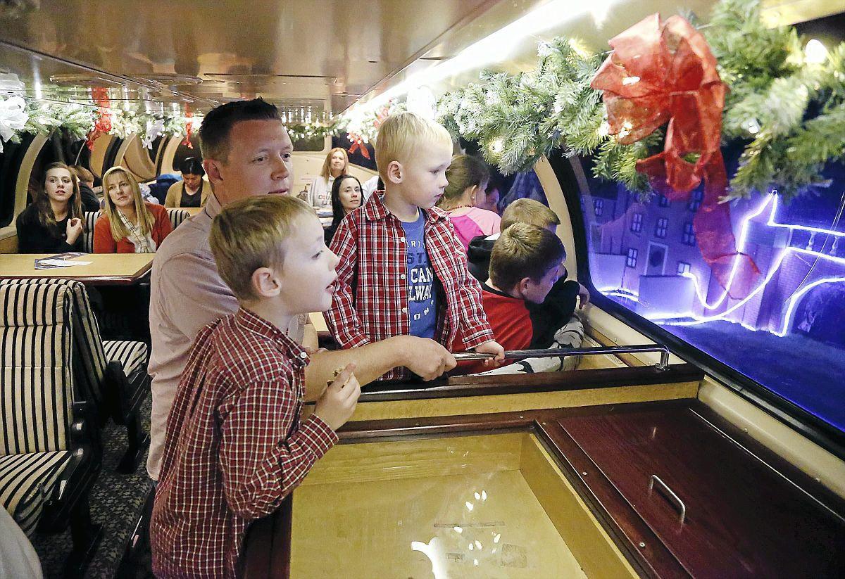 Polar Express Is Cool Getaway But Watch Out For Stowaway Lifestyles Tulsaworld Com