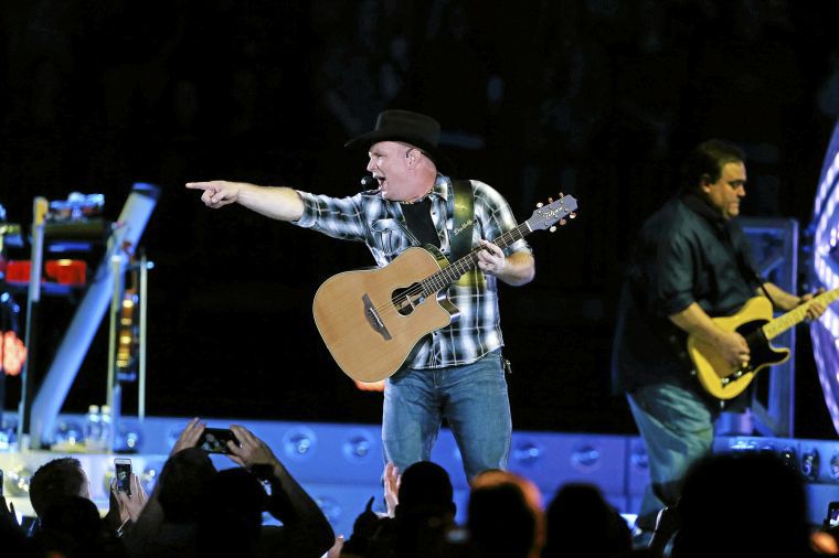 TVtype Garth Brooks to launch his own SiriusXM channel