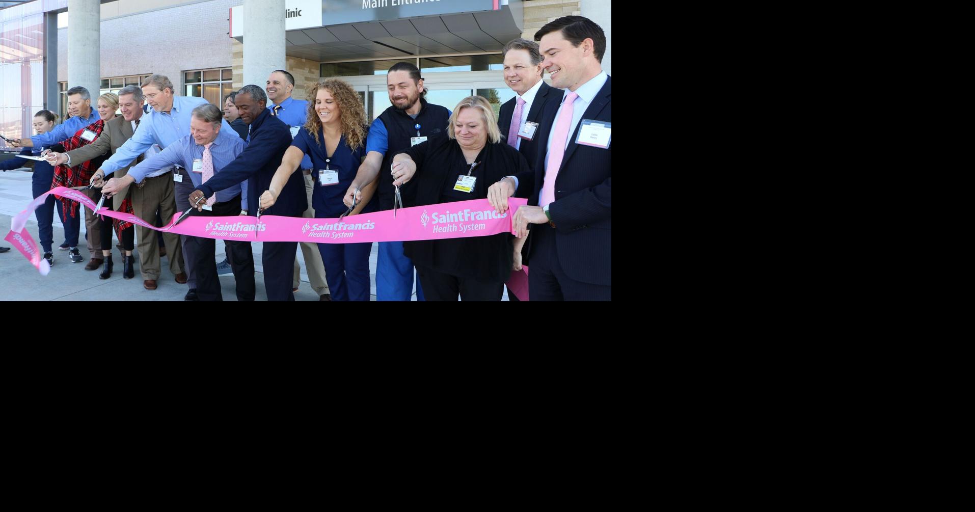 Warren Clinic celebrates opening of new 27.5M facility in Owasso