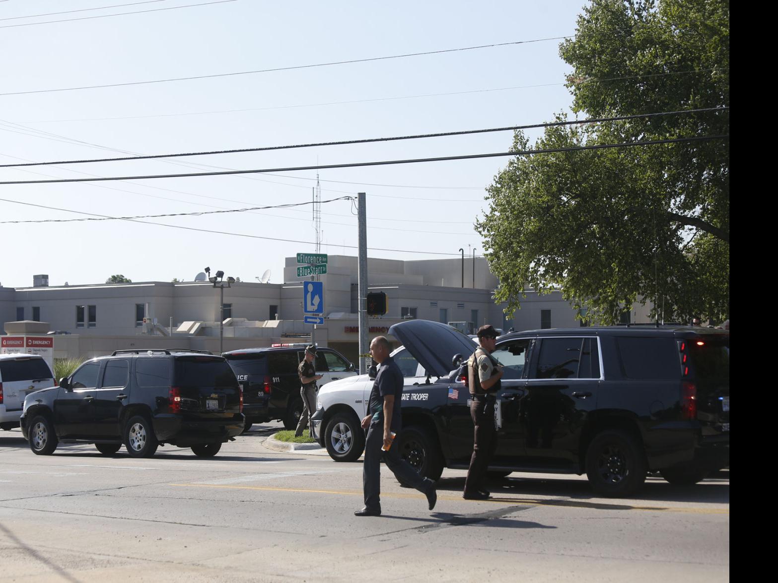 Ohp Man Fatally Shoots Himself After Threatening Officers Outside Claremore Hospital State And Regional News Tulsaworld Com