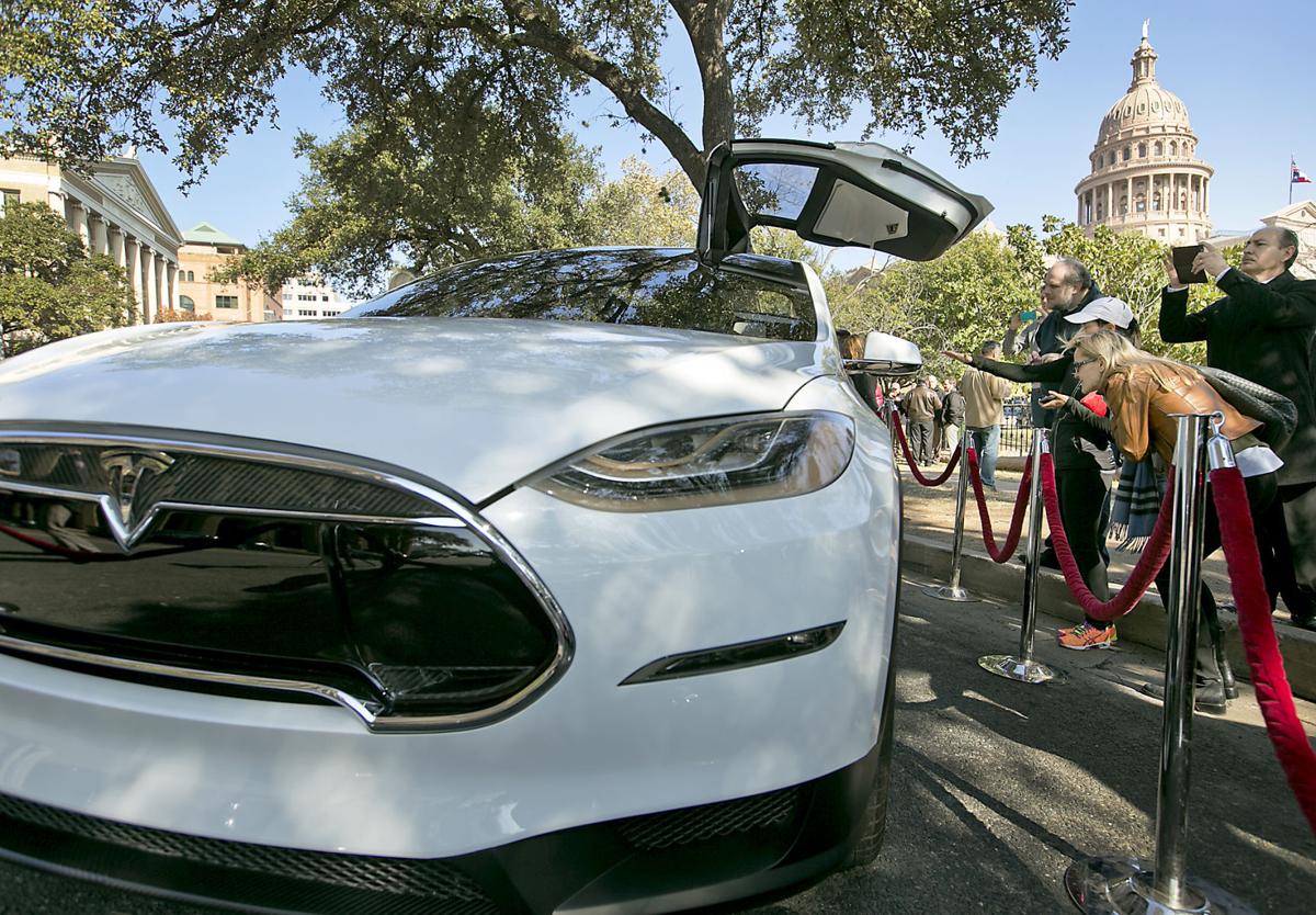 Trump Says He Encouraged Elon Musk To Build New Tesla Factory In Austin Latest Headlines Tulsaworld Com