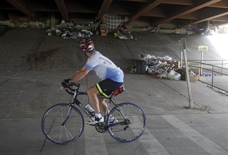 agencies reach out to homeless