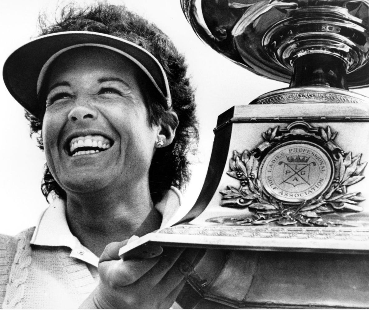 Women's golfer Nancy Lopez with her daughter Ashley Knight and