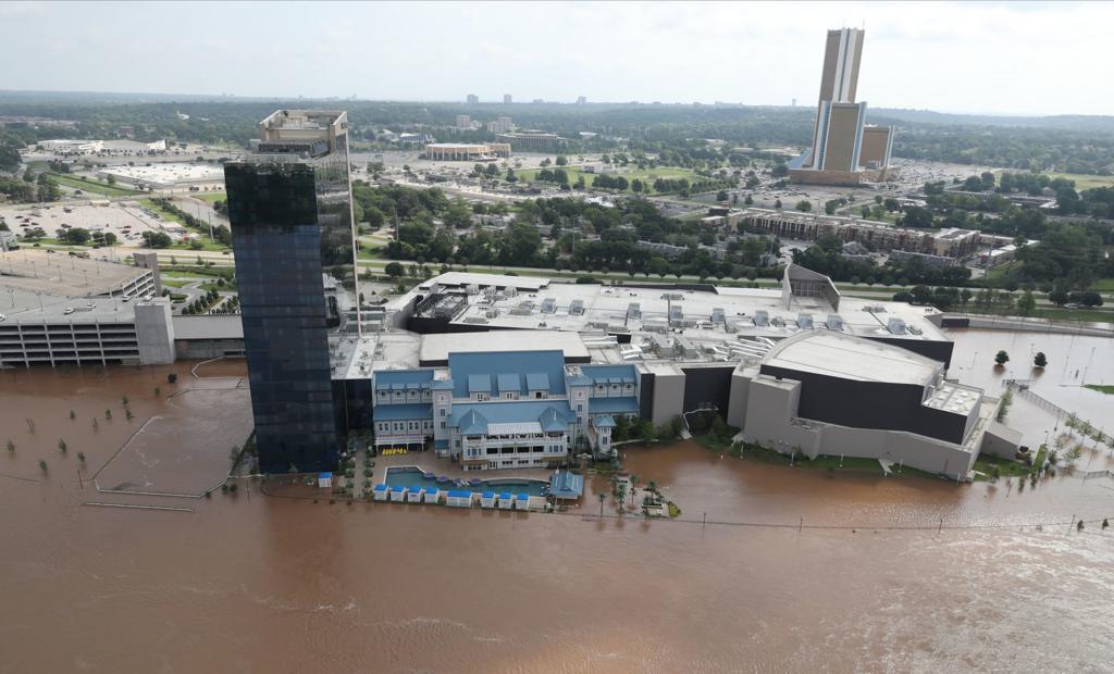 Is river city casino open due to flooding due