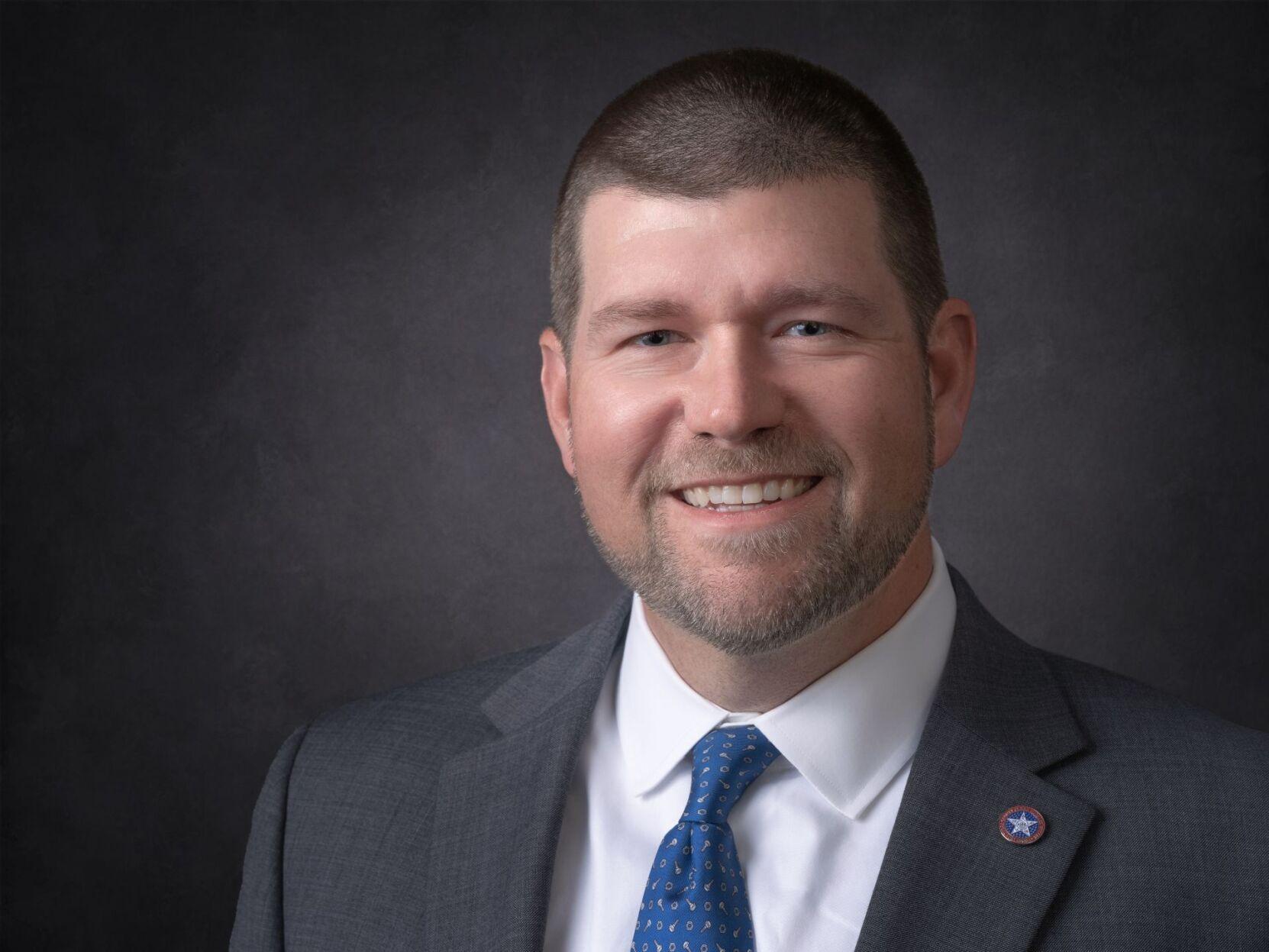 Re elect Michael Willis for county clerk: Endorsement
