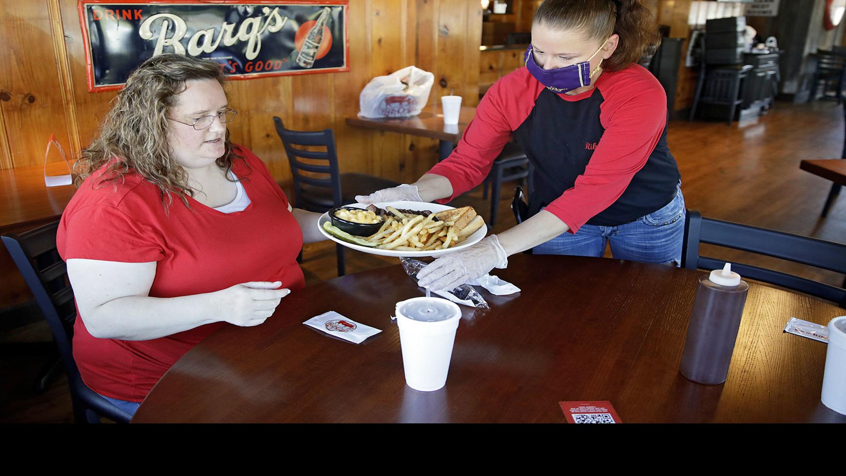 Watch Now Area Restaurants Reopen Dining Rooms To Enthusiastic Crowds Hours After Stay-at-home Restrictions Eased Dining Tulsaworldcom