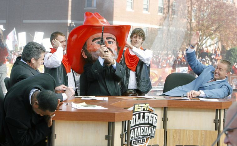 2019 ESPN's 'College GameDay' picks: Oklahoma over Oklahoma State in Bedlam  - Cowboys Ride For Free