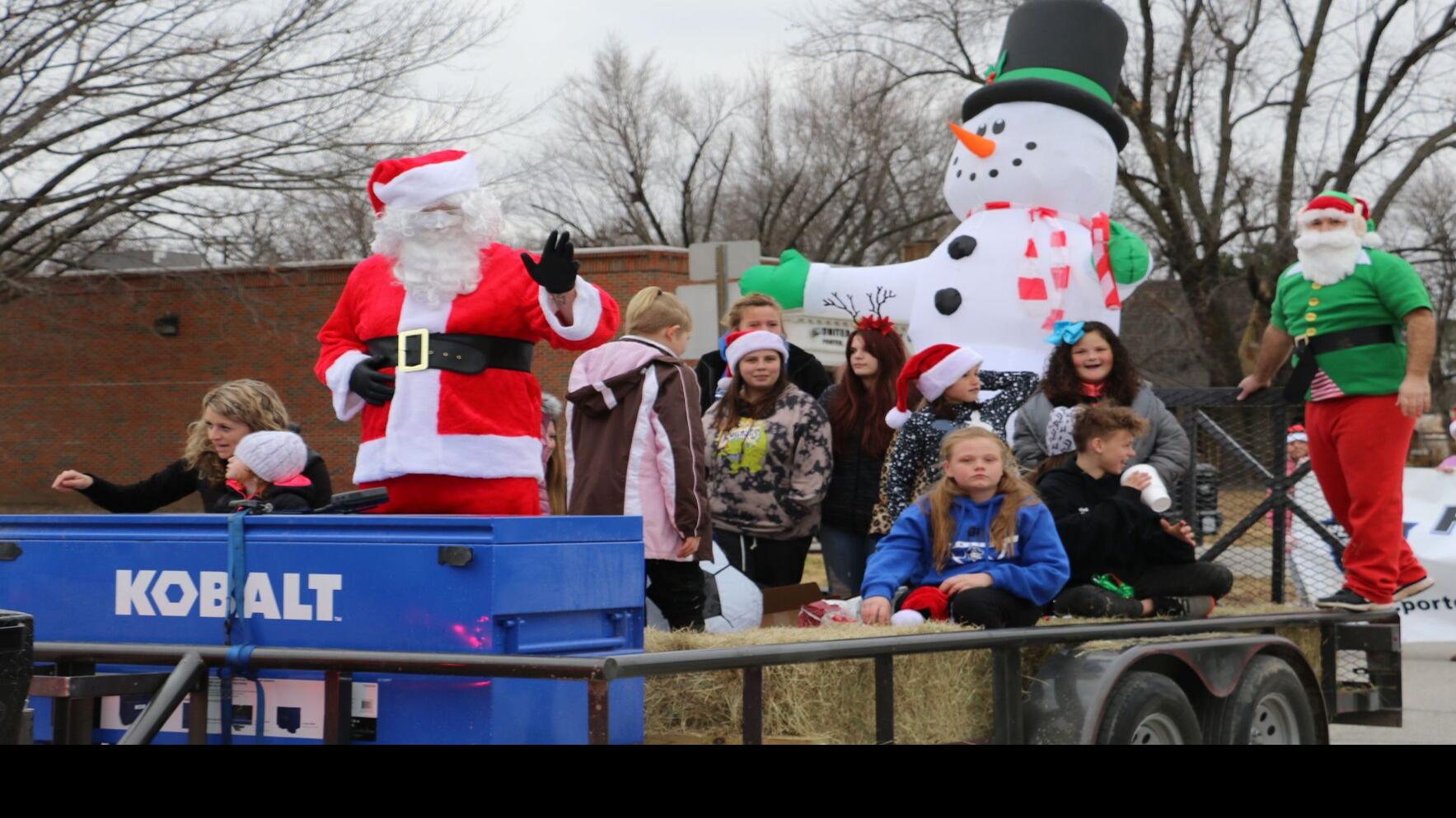 Blountville Christmas Parade 2022 Gallery: Porter Celebrates The Season With Christmas Parade | News |  Tulsaworld.com