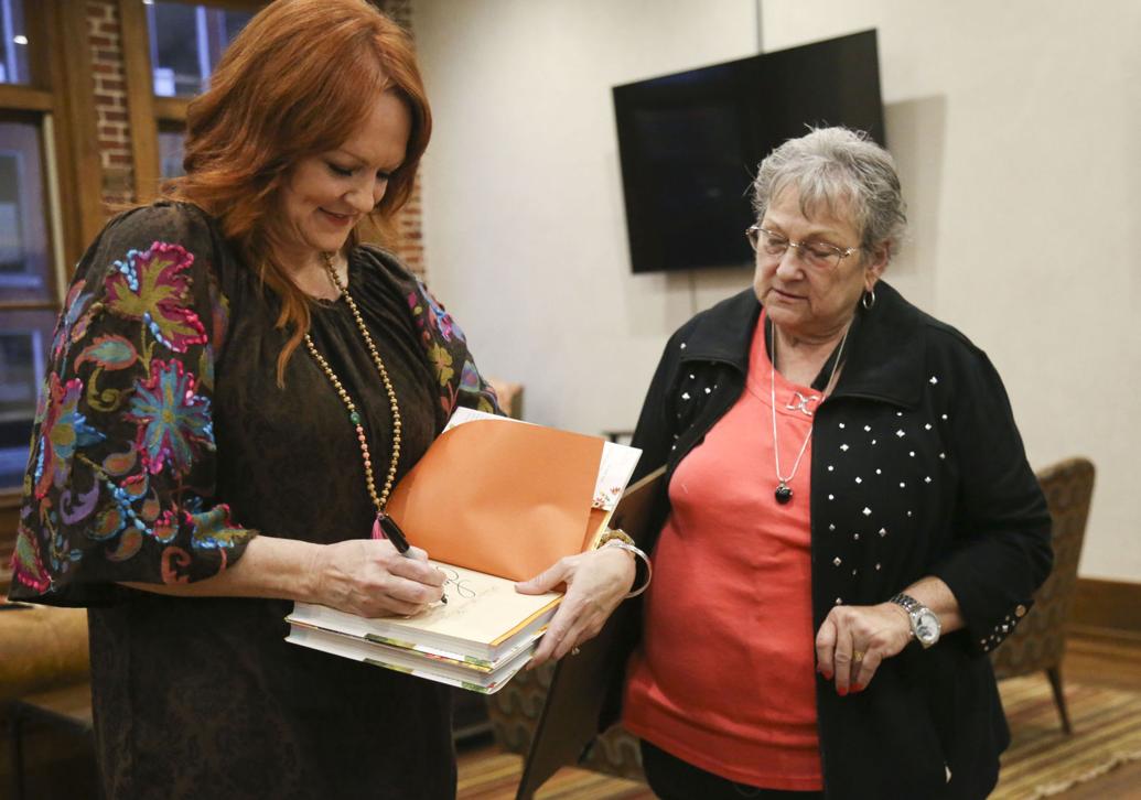 Happy Birthday To The Pioneer Woman Ree Drummond See The 2016 Opening Of Her Pioneer Woman 0102