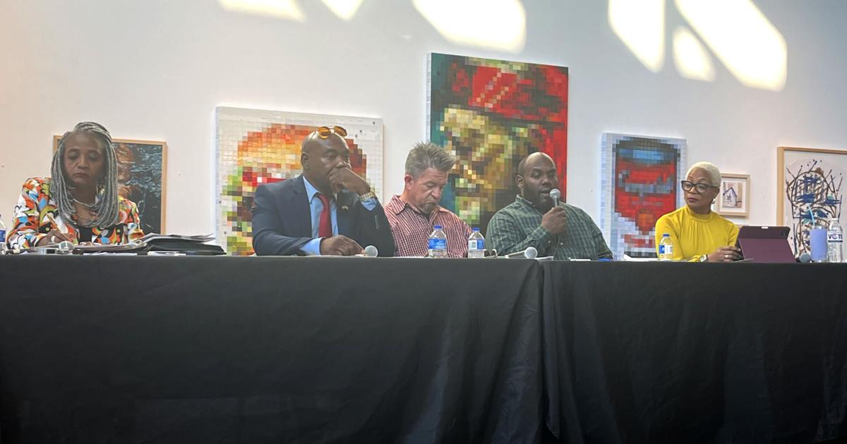 District 1 City Council candidates discuss wide range of issues at downtown forum