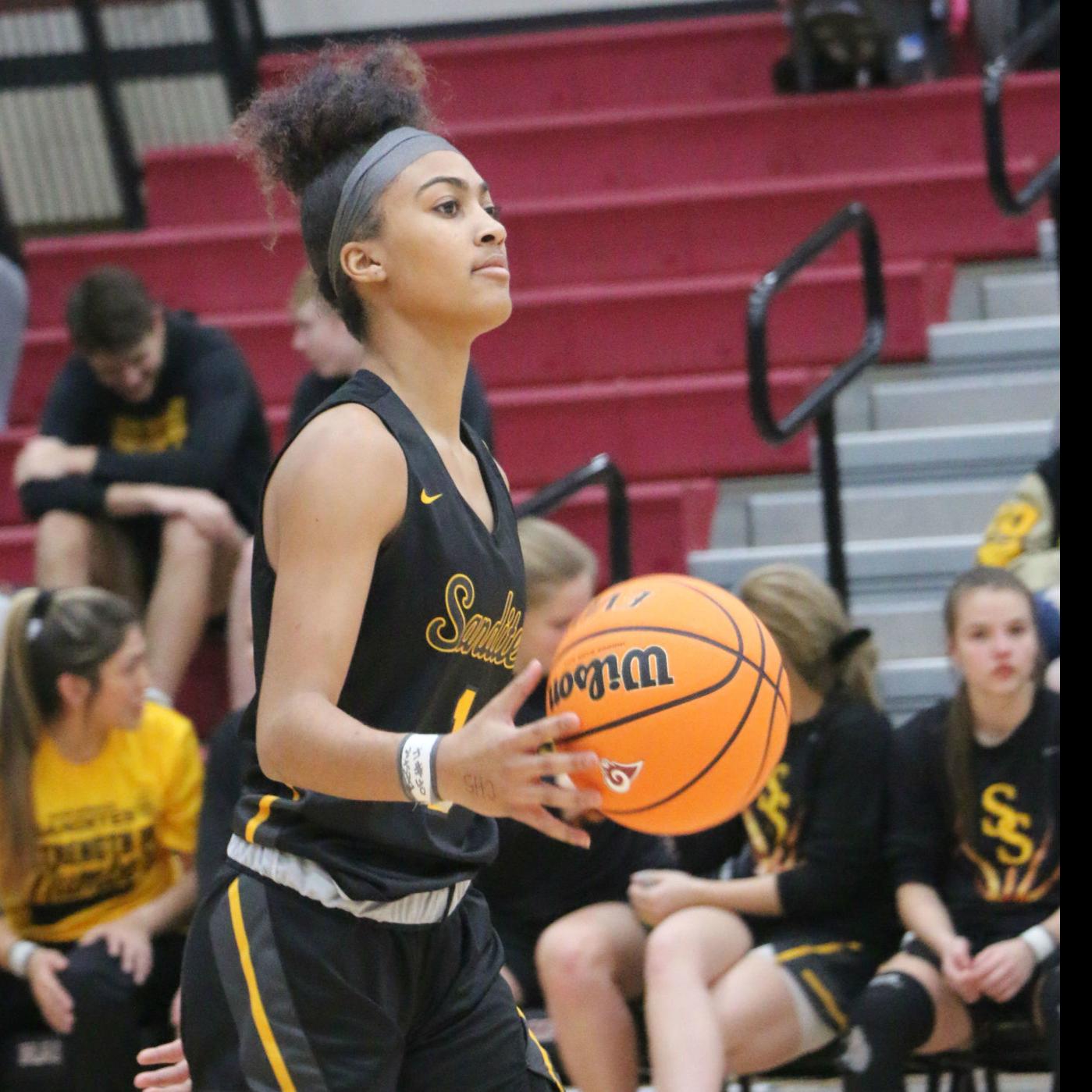 Girls Basketball Sandites Fall To Edmond Memorial In Tourney