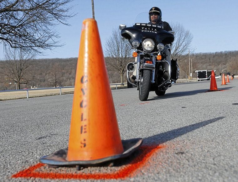 Tulsa police offer motorcycle safety course to combat high fatality