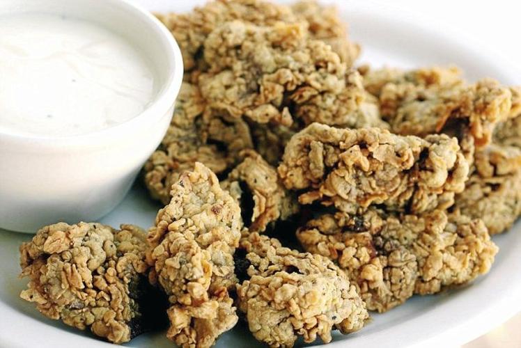 Bros. Houligan Classic country eatery celebrates 25 years in Tulsa