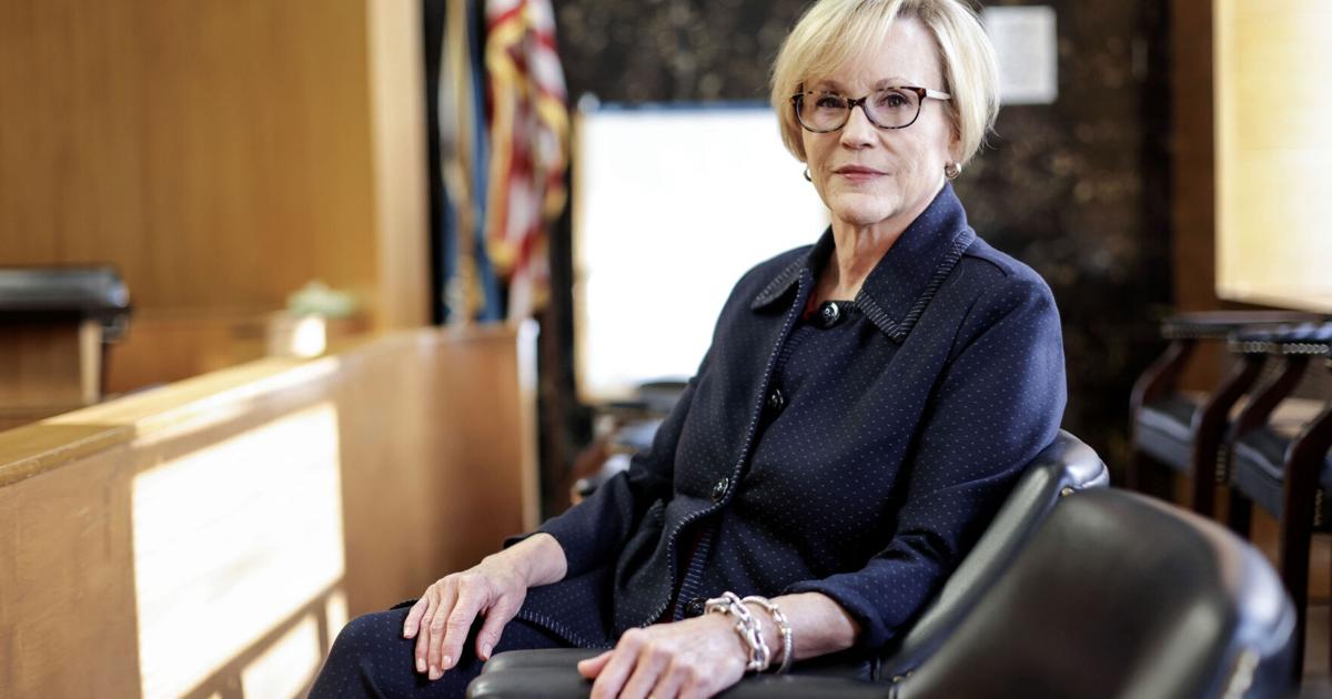 Holding batterers accountable in a mentor model Tulsa County court Holding batterers accountable in a mentor model Tulsa County court