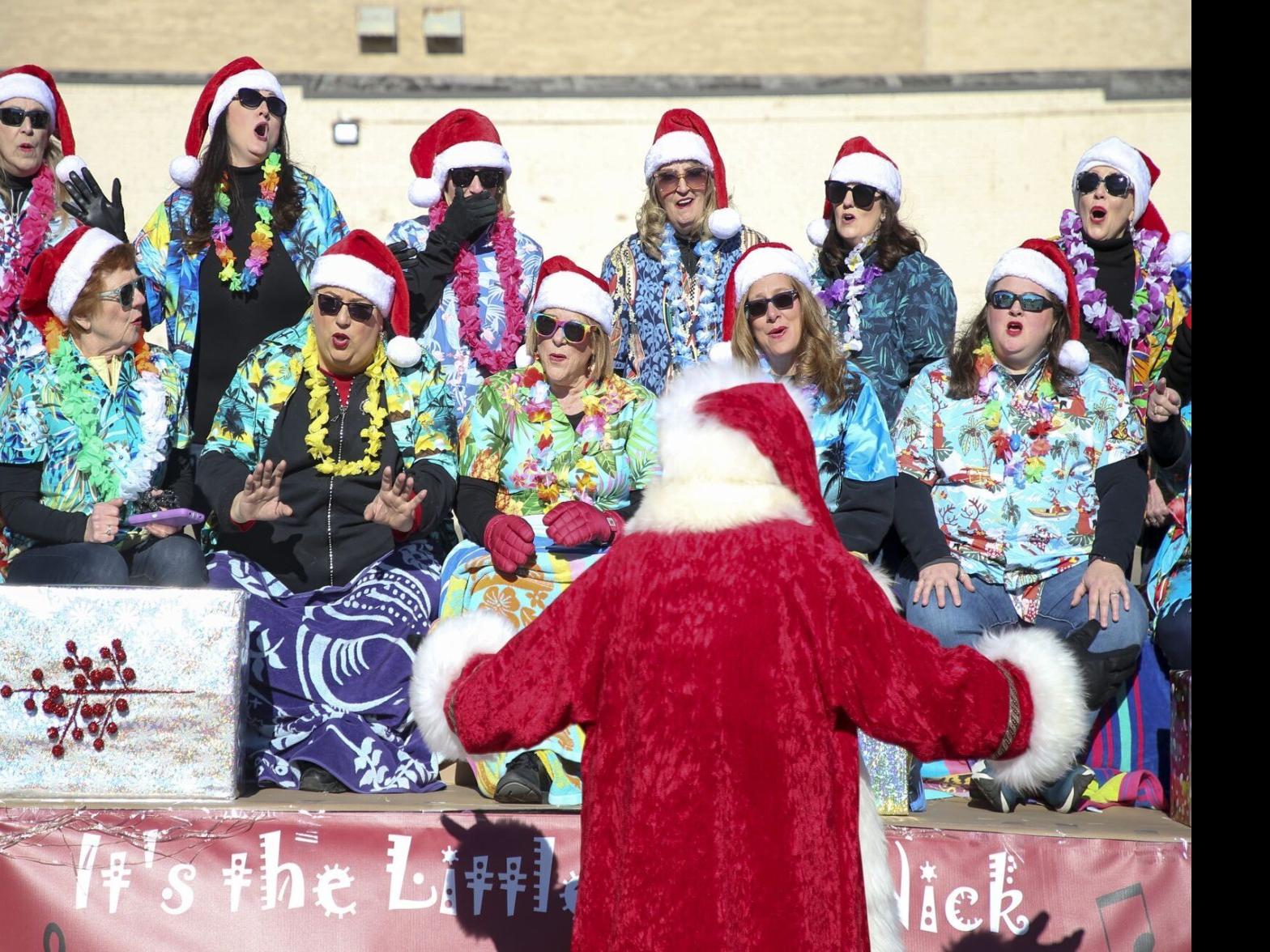Tulsa Christmas Parade 2022 Grand Marshall Christmas Parade Rolls Through Downtown Tulsa | Local News | Tulsaworld.com