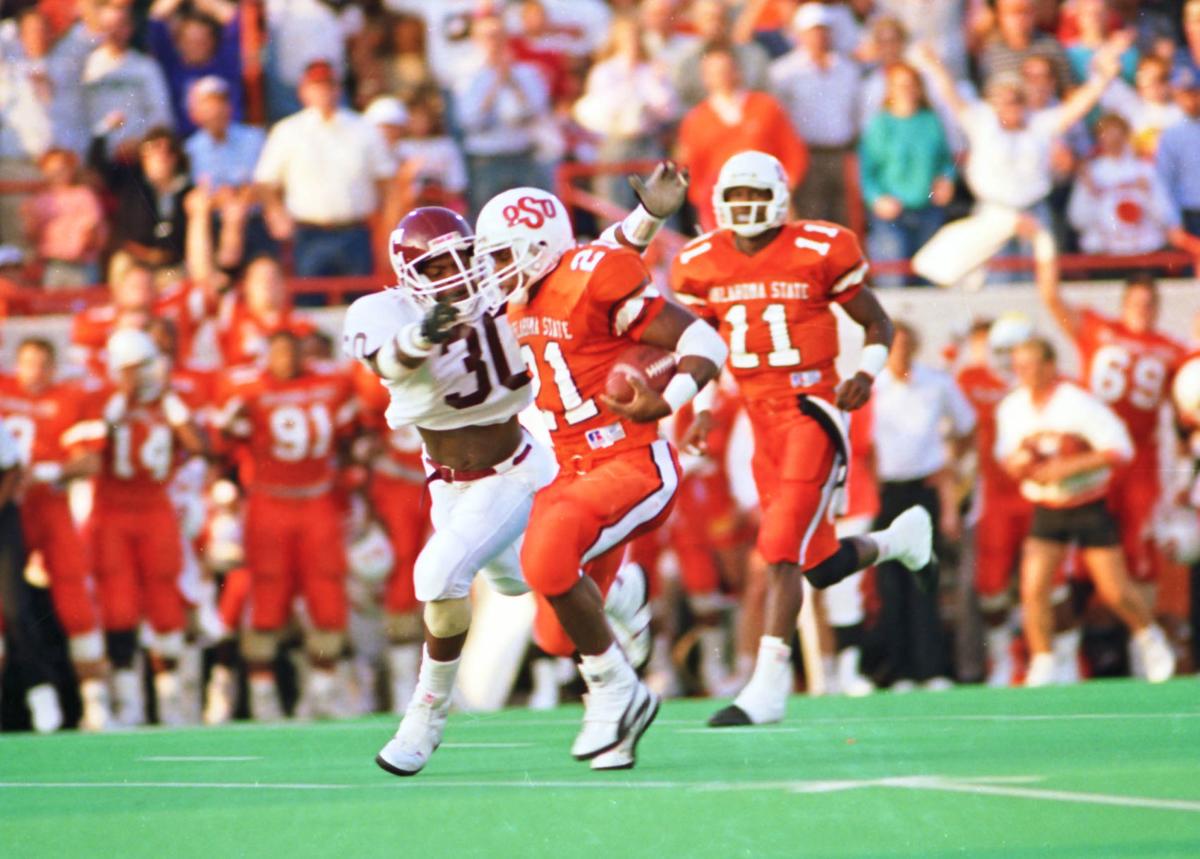 Barry Sanders statue could come soon to OSU, Mike Gundy says